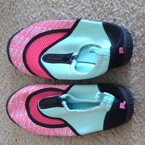 2273 Rocken women's water shoes